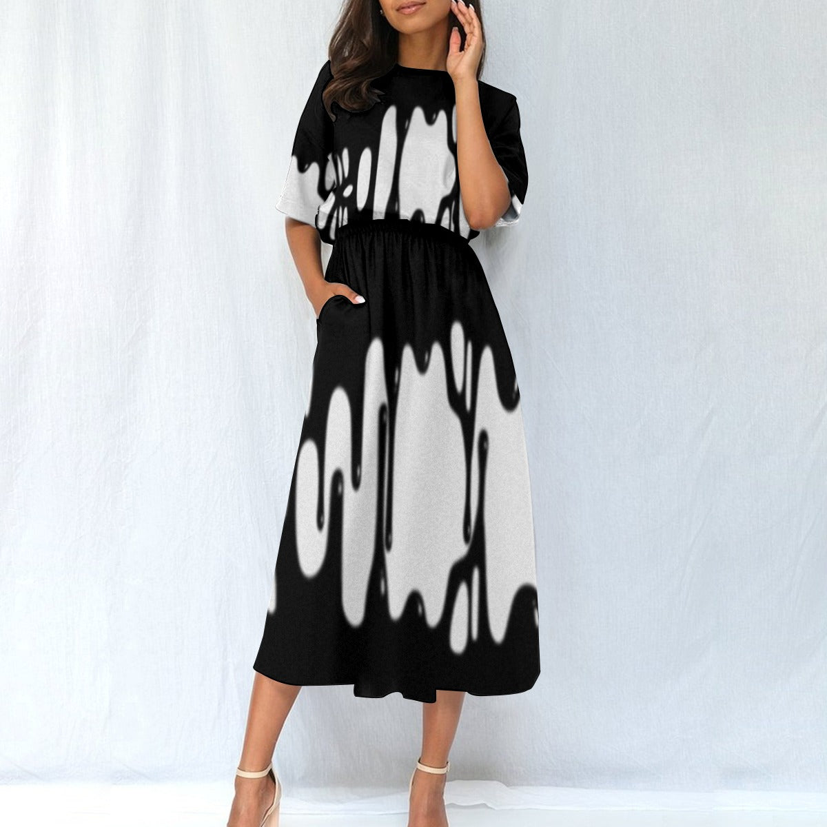 Ferrofluid Knee-Length Dress